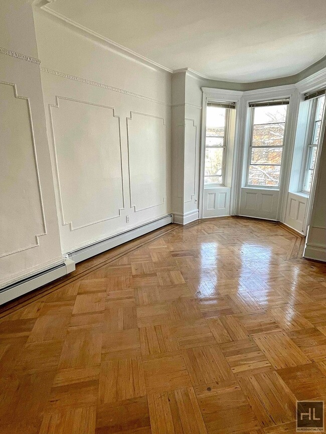 Photo - 412-473 73rd St Unit 2