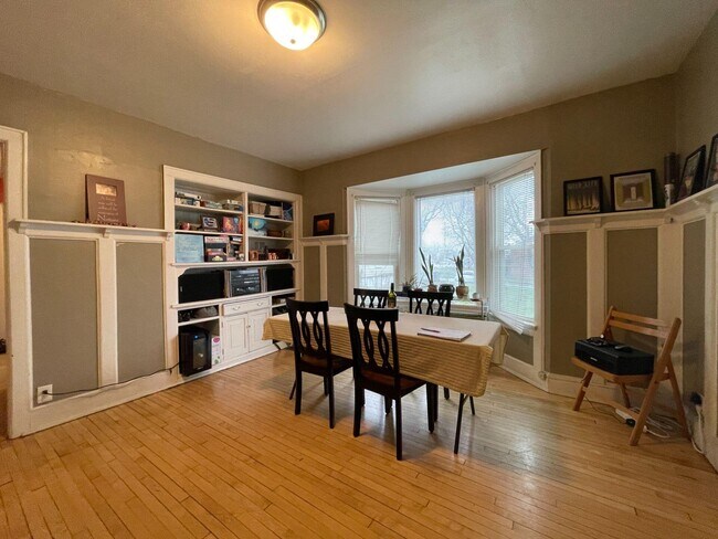 Photo - 2212 N Holton St