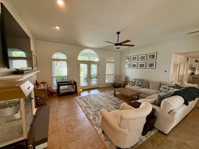 Photo - Stunning Bluewater Bay Home in Parkwood Estates!