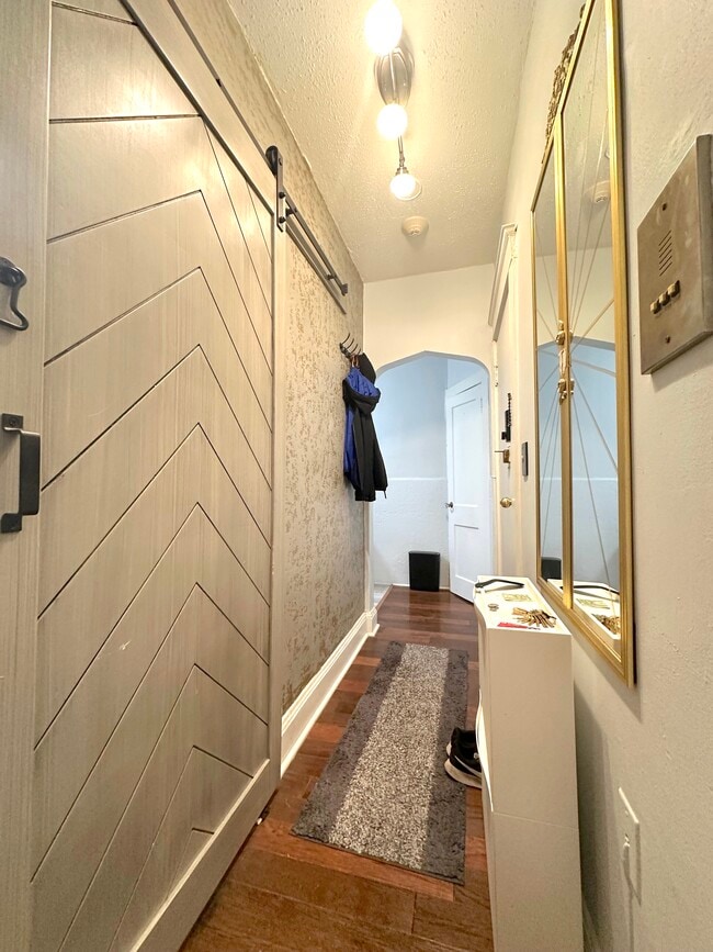 Photo - 26 Chiswick Rd Unit 1