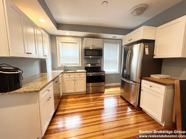 Building Photo - 20 Dawes St Unit 1 Rental
