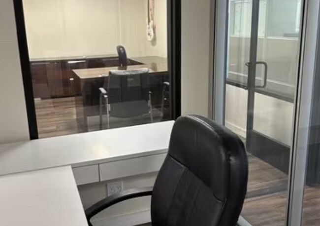 Photo - 2144 Kauhana St Unit OFFICE/RETAIL COMMERCIAL SPACE