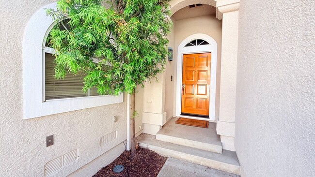 Photo - Charming and Move-in Ready 3BD/2.5BA, Two-Story Townhouse in Miravilla at Gale Ranch, San Ramon- ...