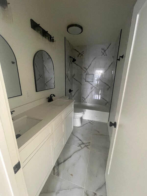 Photo - 216 E 16th St