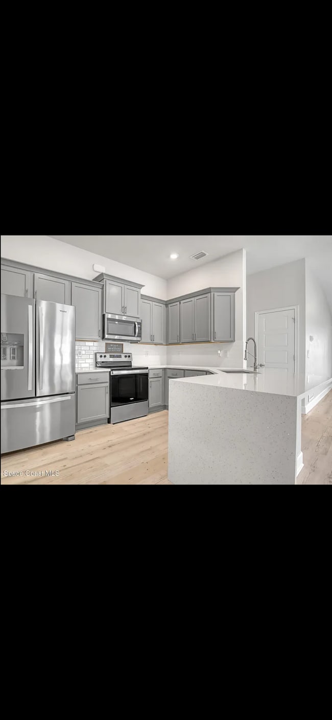 Photo - 2438 Bonnyton Ln NW