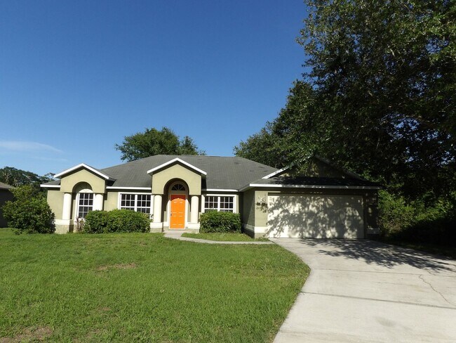 Building Photo - Spacious 4 Bedroom 2 Bath 2 Car Garage 223... Rental