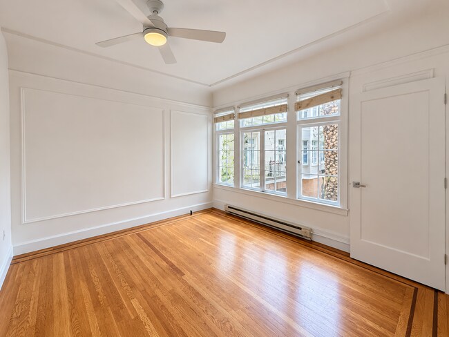 944 Hayes St Unit 26