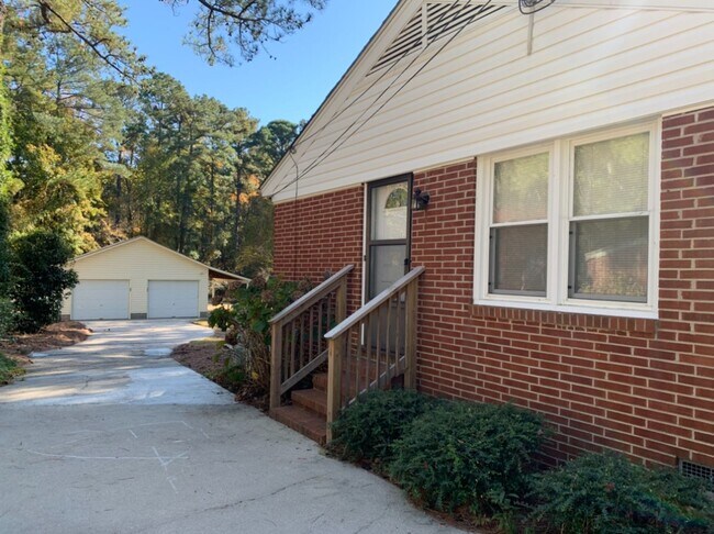 Photo - 1413 Old Mill Rd