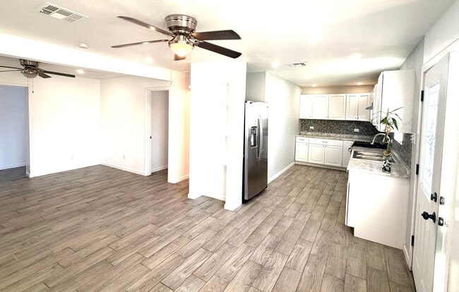 Photo - Charming 4 bedroom, 2 bath home in East El Paso!