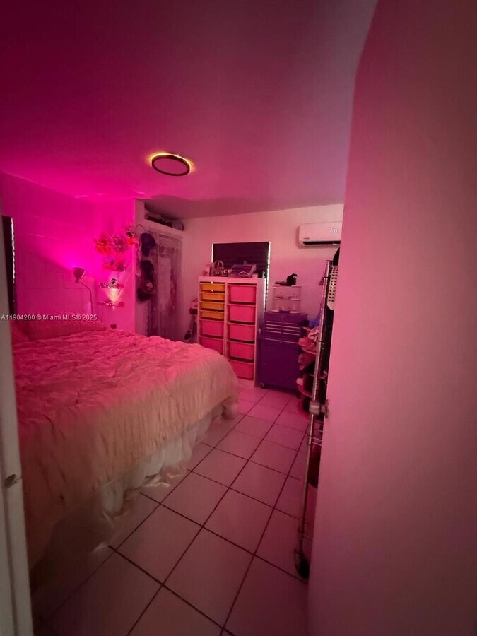 Photo - 5028 NW 3rd Ave Unit B