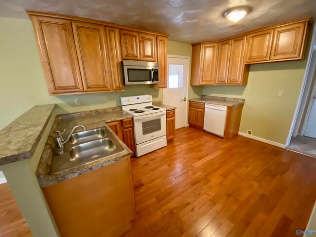 Photo - 3208 Harvey St NW