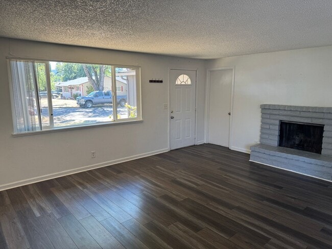 Photo - 2 bedroom 1 bath duplex with a garage!
