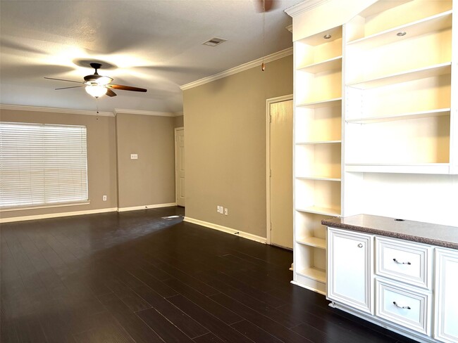 Photo - 5707 Onia Ln