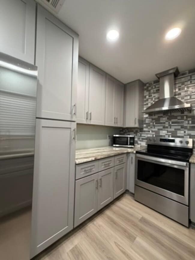 Photo - UNFURNISHED, UPDATED 3B/1.5B Home in the Heart of Ft. Walton Beach
