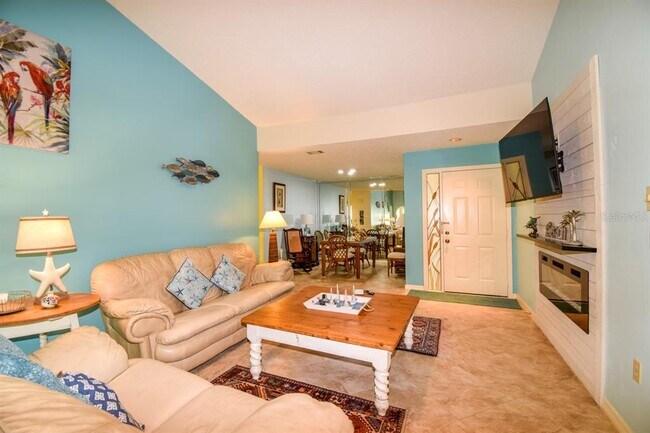 Photo - 243 Southampton Ln
