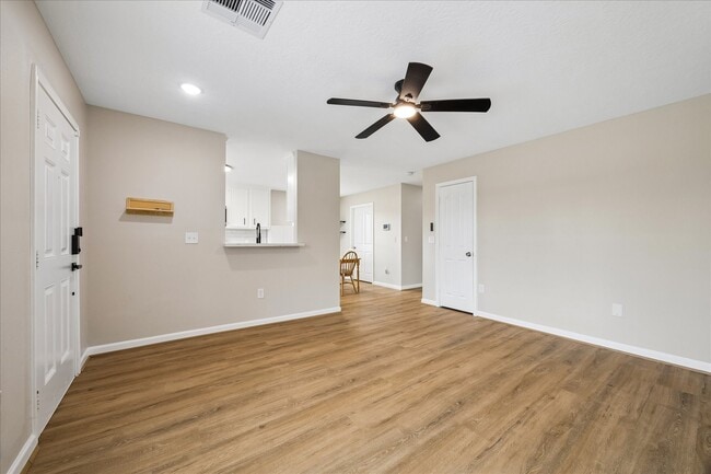 Photo - 2617 29th Ave N