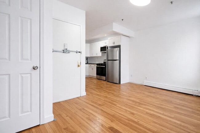 Photo - 53 Irving Pl Unidad 2