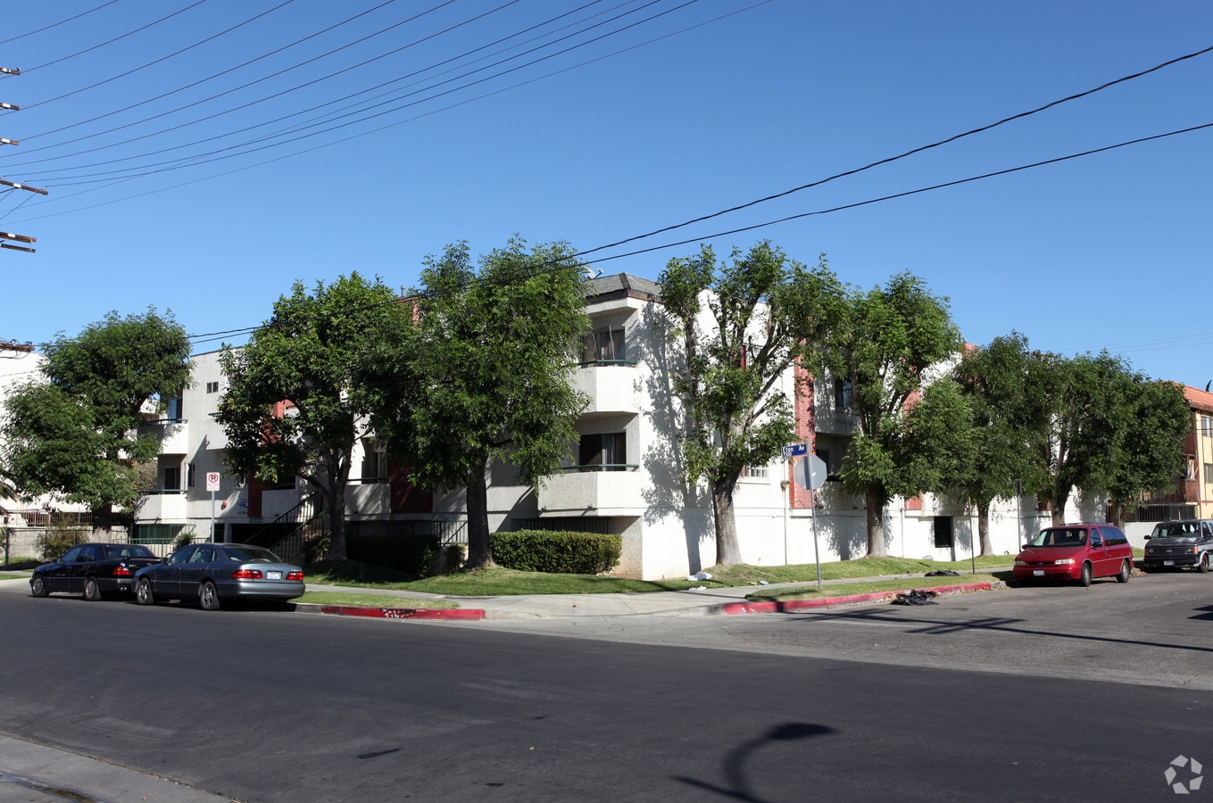Photo - 7302 Eton Ave Apartments