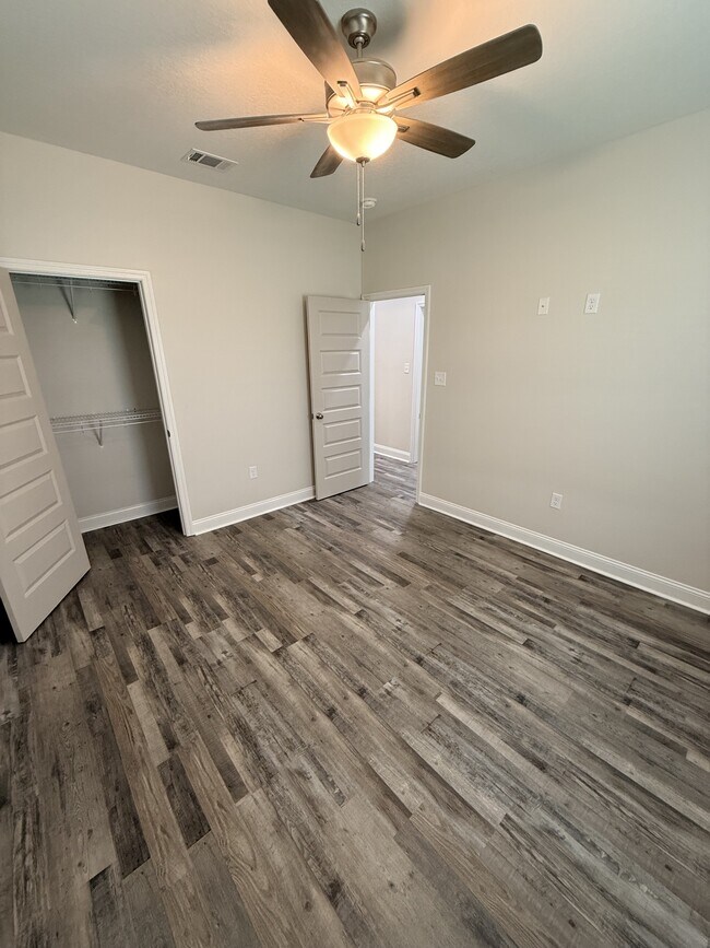 Photo - 3948 Lu Ln