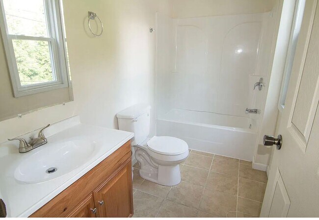 Photo - 45 Sterling St