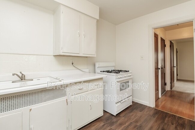 Photo - 1413 Old Ln Ave