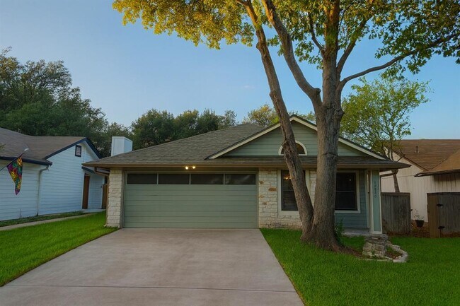 Building Photo - 12806 Margit Dr