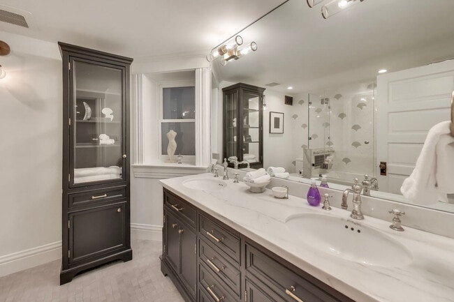 Photo - 2274 Fulton St Unidad ID1374800P