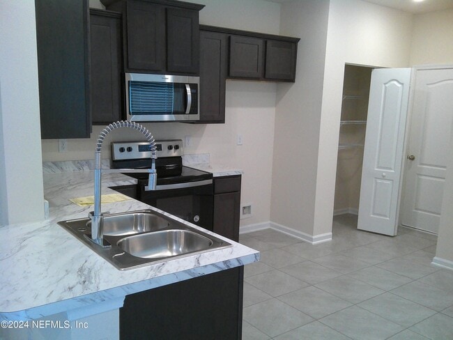 Photo - 9610 Baylin Ct