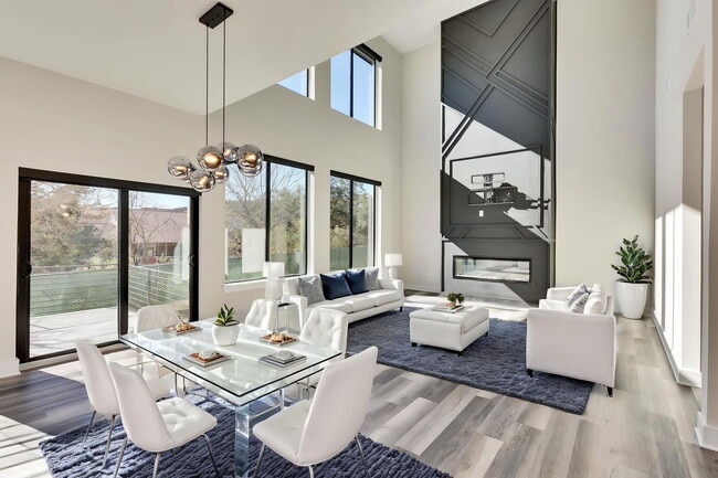 Photo - 1304 Minnie Dr