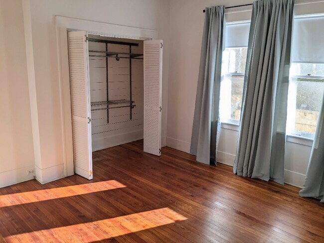 Photo - 2312 Forbes St