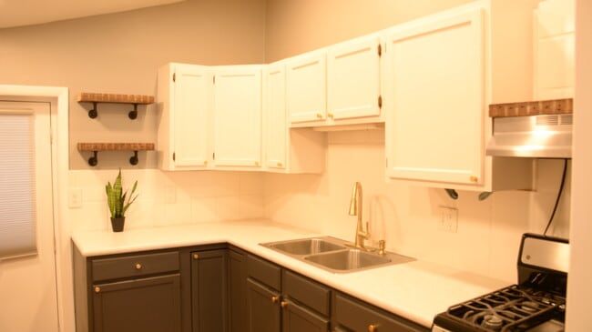 Photo - 1331 Bartine St