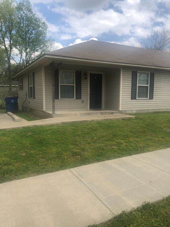 CLEARWATER-N. J DUPLEX - CLEARWATER-N. J DUPLEX Unit B