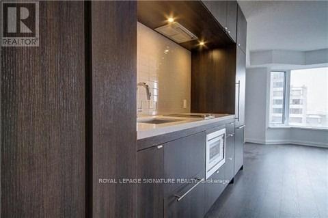 Photo - 155 Yorkville Ave Unité 1913