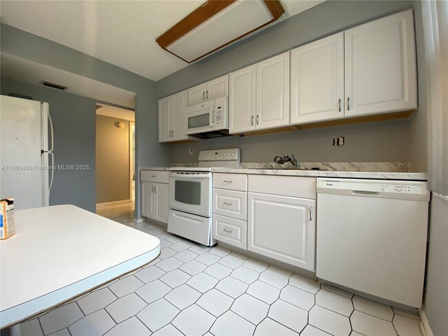 Photo - 3801 Environ Blvd Unit 212