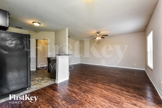Photo - 6840 Abady Ln