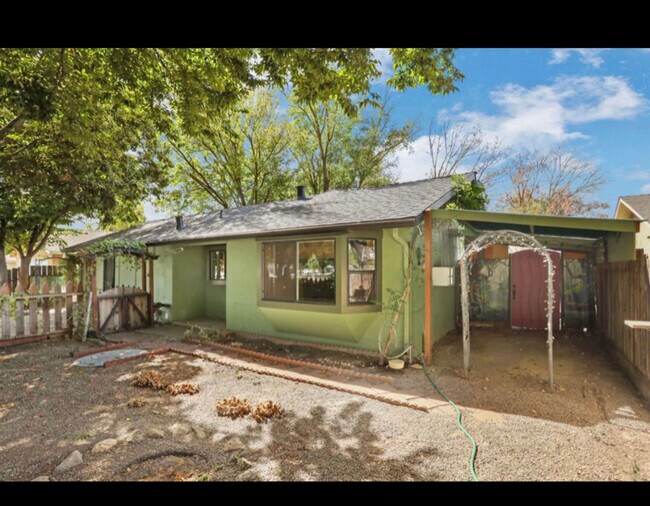 Photo - 2025 Ellison Dr