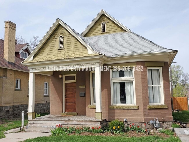 Building Photo - 2223 Jefferson Ave Rental