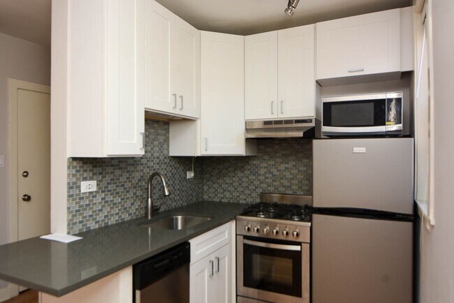 Photo - 511 W Belmont Ave Unit 54