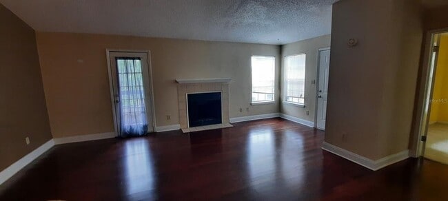 4200 Thornbriar Ln Unit E-306