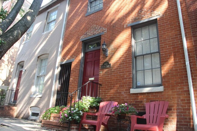 Photo - 613 S Paca St