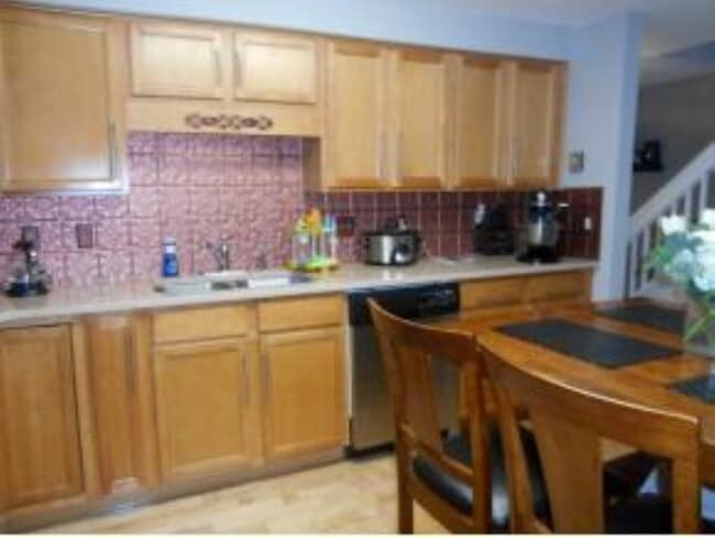 Photo - 912 White Birch Ln