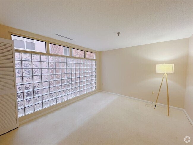 Building Photo - 20 Webster St Unit 304 Rental