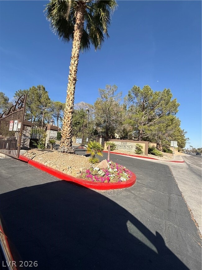 Photo - 2200 S Fort Apache Rd Unidad 1087