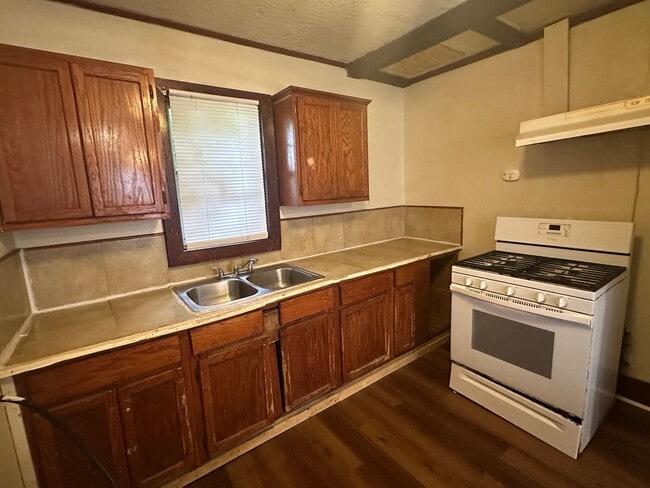 Photo - 106 Nora St