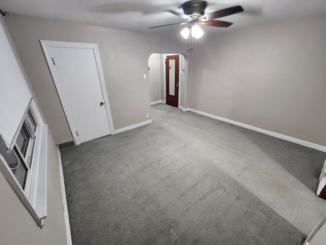 Photo - 900 E Illinois St Unit 2W