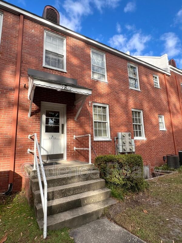 Photo - 2940 Oleander Dr