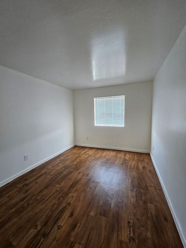 Photo - Apache Road Apartments