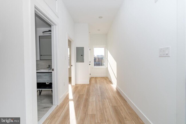 Photo - 2700 E Auburn St Unidad G204