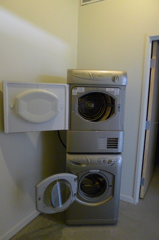 Photo - 41 Burroughs St Unidad 205