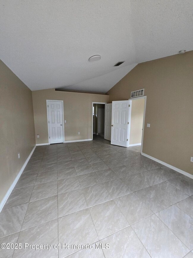 Photo - 2072 Haulover Ave